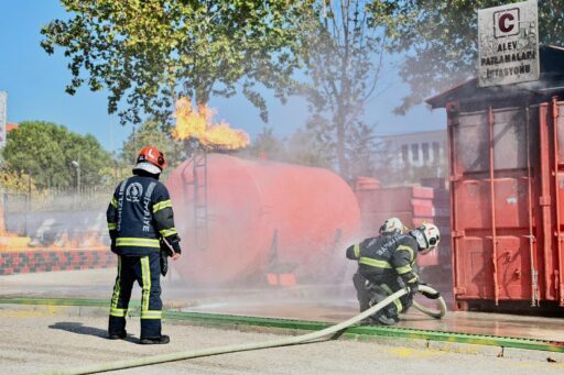 Denizli Büyükşehir Belediye Başkanı Bülent Nuri Çavuşoğlu, İtfaiye Dairesi Başkanlığının