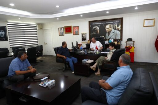 Başkan Çiçek, Muhtarlar Derneği’ni Ağırladı