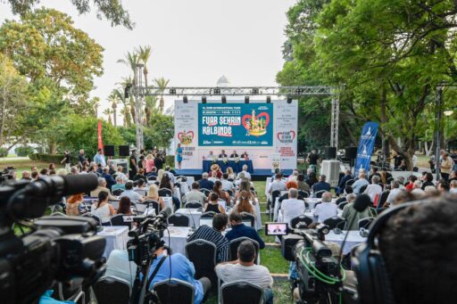 Başkan Tugay’dan İzmirlilere fuar daveti