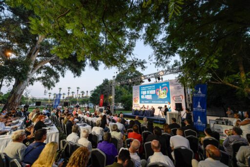 Başkan Tugay’dan İzmirlilere fuar daveti