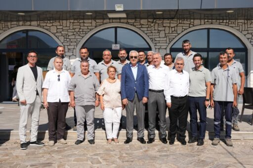 Kemalpaşa Belediye Başkanı Mehmet Türkmen, belediye personeliyle moral ve motivasyon