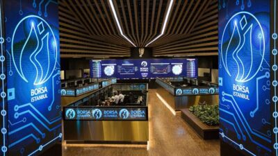 Borsa İstanbul'da BIST 100 endeksi günü 11.477,80 puanla rekor seviyeden