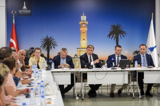 İzmir Büyükşehir Belediye Başkanı Dr. Cemil Tugay, Buca Metrosu'nun Gediz'den