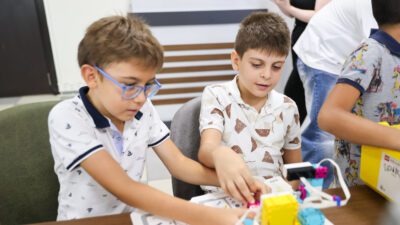 Buca Belediyesi’nin 9-14 yaş arası öğrenciler için başlattığı robotik kodlama