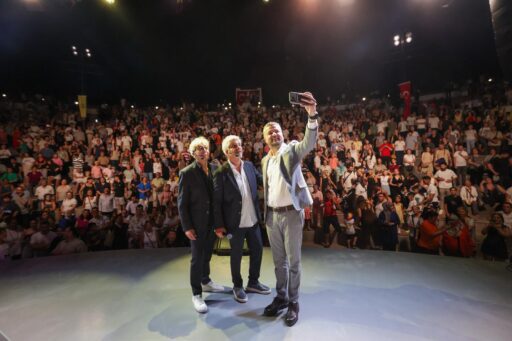 Buca Belediyesi tarafından yenilenen Zeki & Metin Amfi Tiyatro, Süheyl