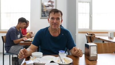 Sosyal belediyecilik alanında yaptığı çalışmalarla atağa geçen Buca Belediyesi, “Askıda