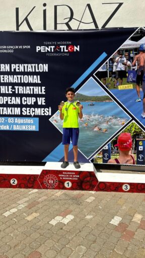 Büyükşehir Sporcusu Kerem Batur Genç’ten Çifte Madalya