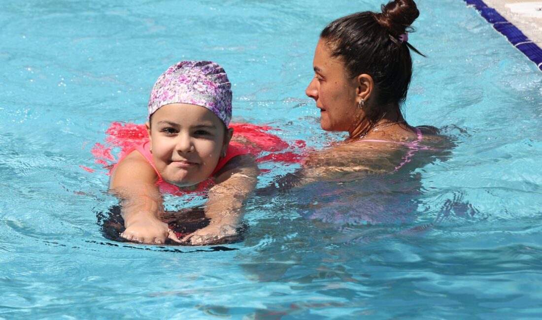 Muğla Büyükşehir Belediyesi, çocukların güvenli ve sağlıklı bir şekilde yüzme