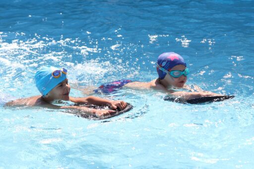 Büyükşehir’den Çocuklara Ücretsiz Yüzme Kursu Başladı