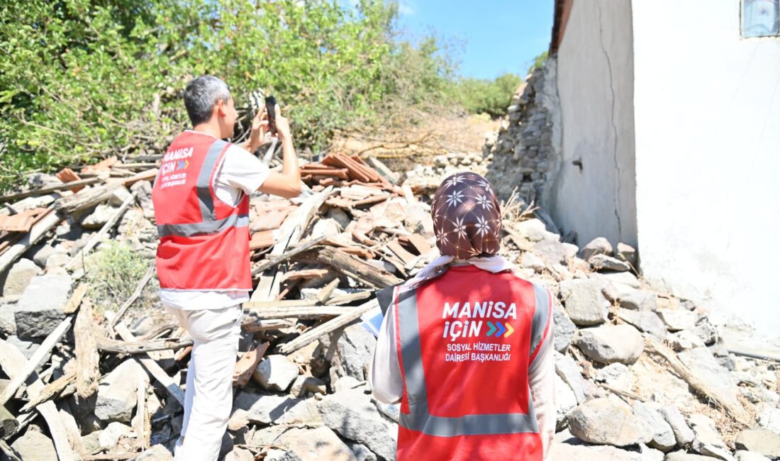 Manisa Büyükşehir Belediyesi, Balıkesir Sındırgı depreminde zarar gören Kırkağaç’a bağlı