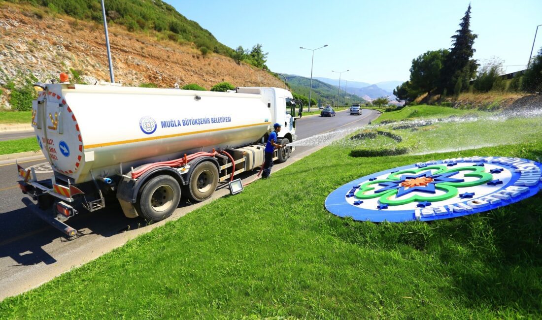 Büyükşehir’den Doğaya ve Kent Estetiğine Yeşil Dokunuş Muğla Büyükşehir Belediyesi, il genelinde vatandaşların dinlenebileceği, çocukların güvenle vakit
