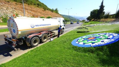 Muğla Büyükşehir Belediyesi, il genelinde vatandaşların dinlenebileceği, çocukların güvenle vakit