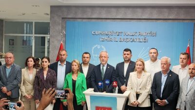 CHP İzmir'de sahaya indi. Milletvekili Cumhur Uzun, CHP'li başkanlara yönelik