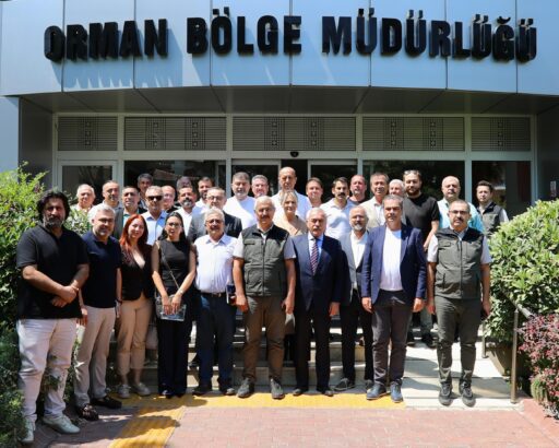 İzmir Büyükşehir Meclisi AK Parti Grubu’nun davetiyle CHP ve AK