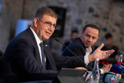 94. İzmir Enternasyonal Fuarı’nda Refik Anadol ve Atatürk Sergileri