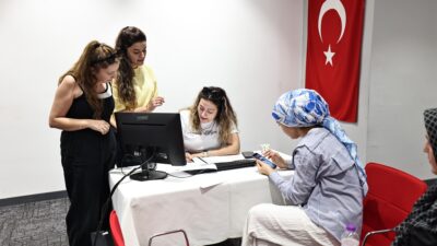 Denizli Büyükşehir Belediyesi, üniversite hayali kuran gençlerin doğru ve bilinçli