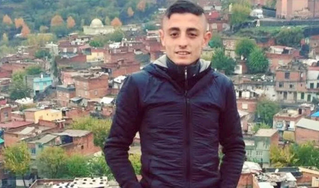 Didim'de kahreden olay! Mavişehir Mahallesi'ndeki parkta 28 yaşındaki esnaf Erkan