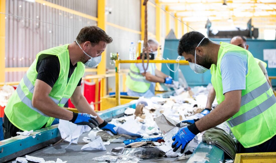 Pilot olarak belirlenen 6 ilçe 9 mahallede başlatılan “Dönüşüme Evde