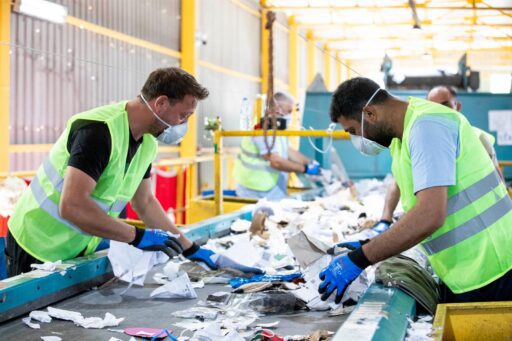 Pilot olarak belirlenen 6 ilçe 9 mahallede başlatılan “Dönüşüme Evde