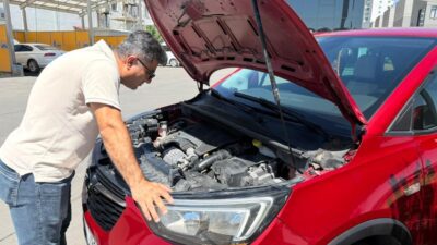 Engelli çocuğu için sıfır araç alan aile, 5 yıldır arızalarla