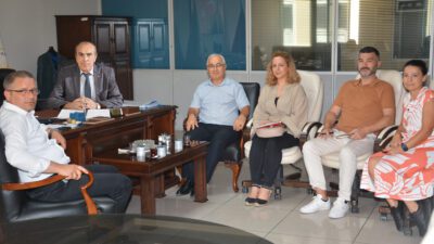 Evlilik hazırlığı içindeki genç çiftlere İzmir esnafı da destek verecek.