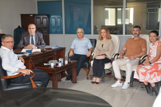 Evlilik hazırlığı içindeki genç çiftlere İzmir esnafı da destek verecek.