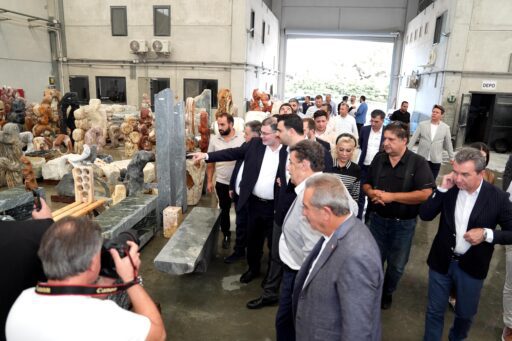 AK Parti Genel Sekreteri Eyyüp Kadir İnan, İzmir İl Başkanı