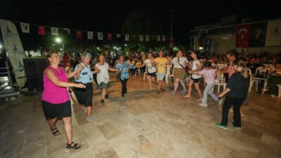 İzmir Büyükşehir Belediyesi ile Gaziemir Belediyesi’nin ilçenin farklı noktalarında düzenlediği