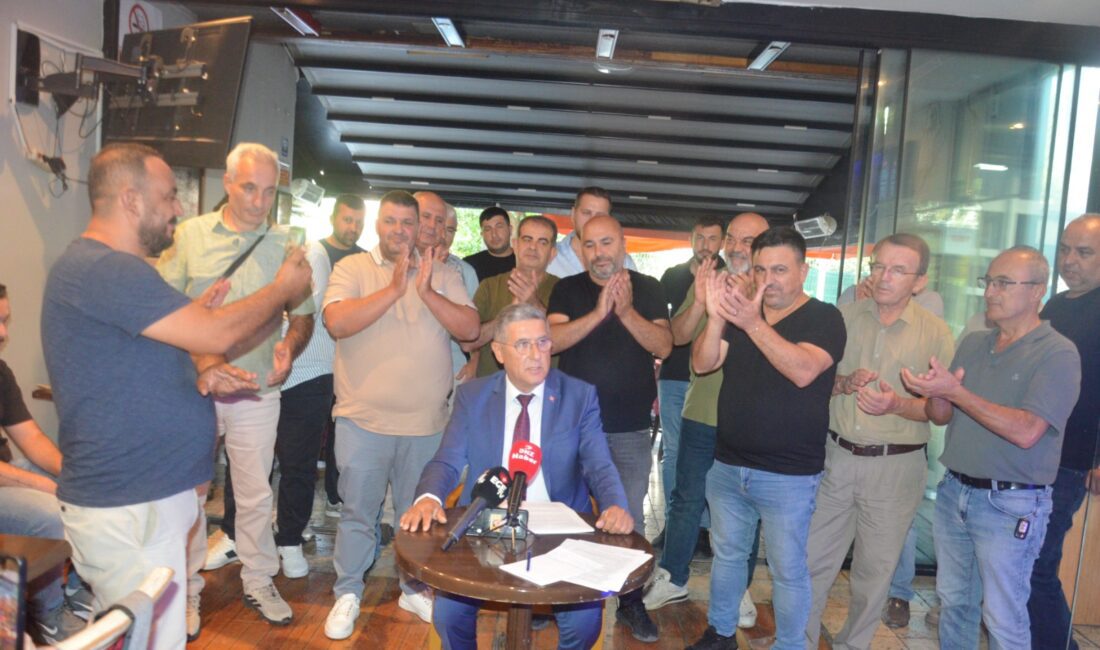 Hasan Basri Bostancı, İzmir Servisçiler Odası başkanlığına yeniden aday olduğunu