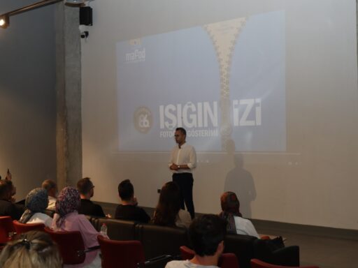 Işığın İzi Manisa Müzesi’nde Fotoğraf Tutkunlarıyla Buluştu