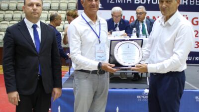 İzmir Büyükşehir Belediyesi Spor Kulübü’nde olağanüstü genel kurul gerçekleşti. Seçimde