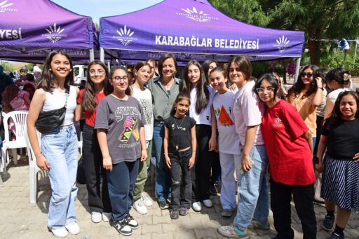 Karabağlar Belediyesi KARBEM, LGS’de %96,26 başarı oranıyla 387 öğrenciyi liselere