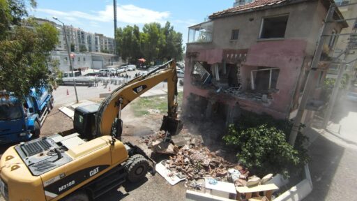 İzmir Büyükşehir Belediyesi, kenti afetlere karşı dirençli hale dönüştürmek için