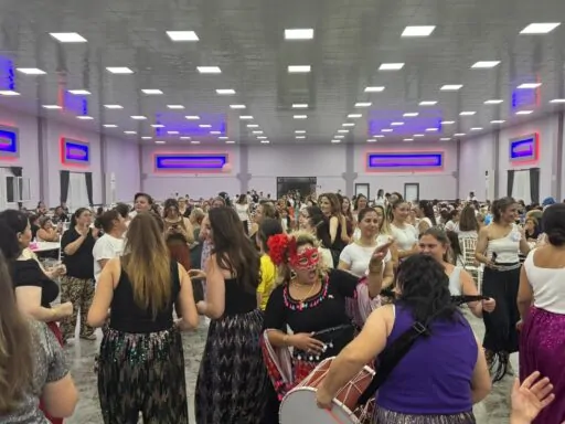 Menemen Maltepe Köyü’nde ilk şalvar gecesi