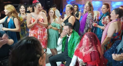 Özenç ve Yusuf’un Rüya Gibi Düğünü Bornova’yı Büyüledi