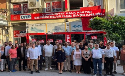 CHP’de kongre takvimi işlemeye devam ederken İzmir’in Seferihisar ilçesinde ilçe