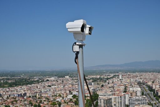 Manisa Büyükşehir Belediyesi, olası yangın risklerine karşı termal kameralarla donatılmış