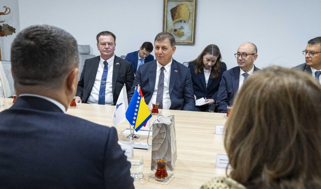 İzmir Büyükşehir Belediye Başkanı Dr. Cemil Tugay, Bosna-Hersek Büyükelçisi Mirsada