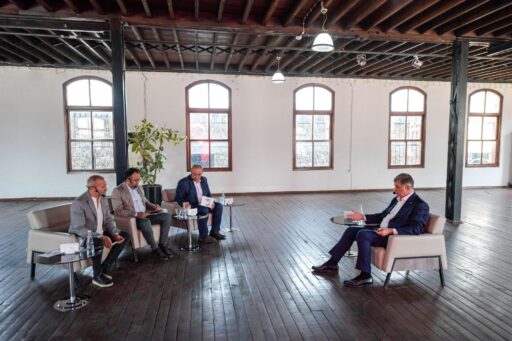 Katıldığı televizyon programında İzmirli gazetecilerin sorularını yanıtlayan İzmir Büyükşehir Belediye