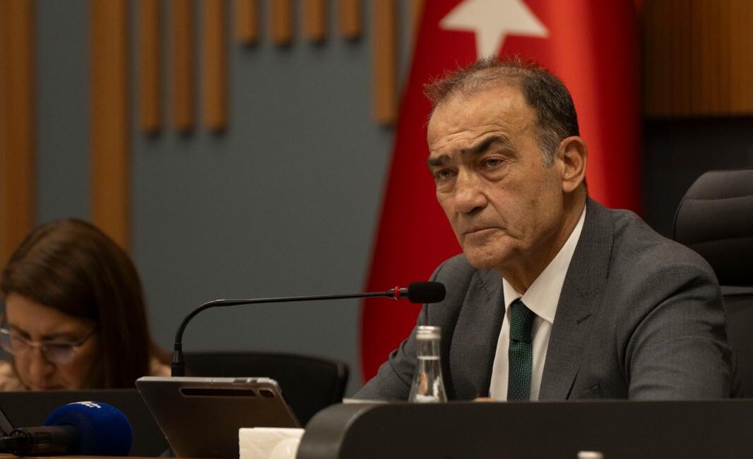 İzmir Büyükşehir Belediyesi Başkan Vekili Dr. Zafer Levent Yıldır, İzmir