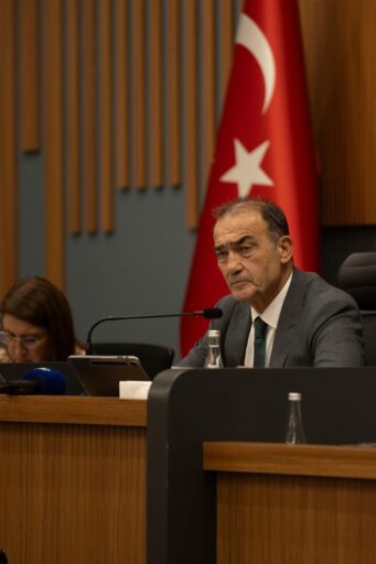 İzmir Büyükşehir Belediyesi Başkan Vekili Dr. Zafer Levent Yıldır, İzmir