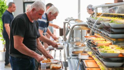 Buca Kent Lokantalarında çorba, ana yemek, yardımcı yemek ve tatlıdan