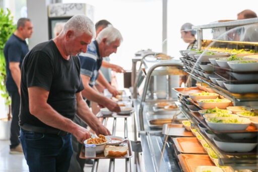 Buca Kent Lokantalarında çorba, ana yemek, yardımcı yemek ve tatlıdan