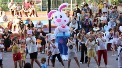 Seferihisar Belediyesi ve İzmir Büyükşehir Belediyesi iş birliğiyle düzenlenen Çocuk