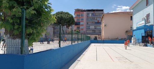 İzmir Büyükşehir Belediyesi, 2025-2026 eğitim dönemi öncesinde 9 ilçedeki okulları