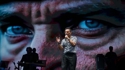 İzmir Enternasyonal Fuarı'nın Çim Konserleri, Türk pop müziğinin efsane ismi