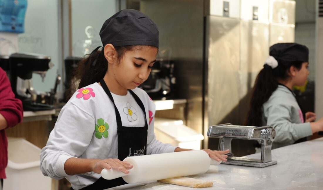 Mutfağa meraklı mısınız? Karşıyaka'daki Cordelion Mutfak Sanatları Merkezi, unutulmaz lezzetlerin