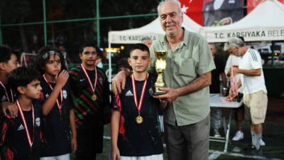 Karşıyaka’da 30 Ağustos Zafer Bayramı etkinlikleri kapsamında U-12 Zafer Kupası