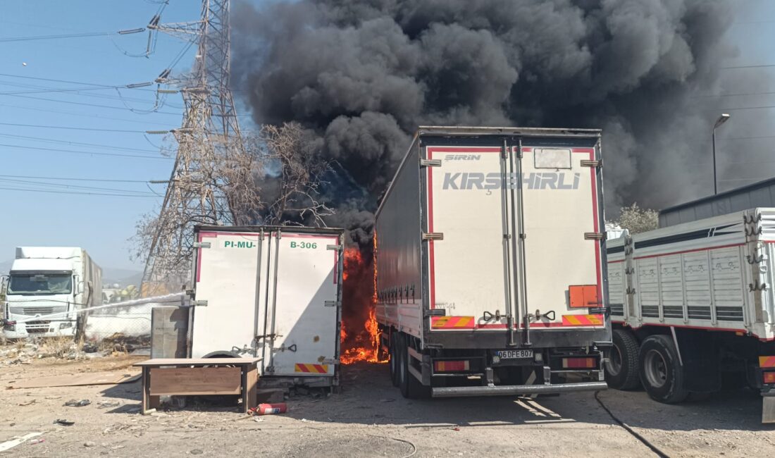 Işıkkent’teki Kamyon Garajında Yangın: Can Kaybı Yaşanmadı Alevler sıçradı, İzmir İtfaiyesi 20 dakikada yangını söndürdü. Bornova Işıkkent'teki
