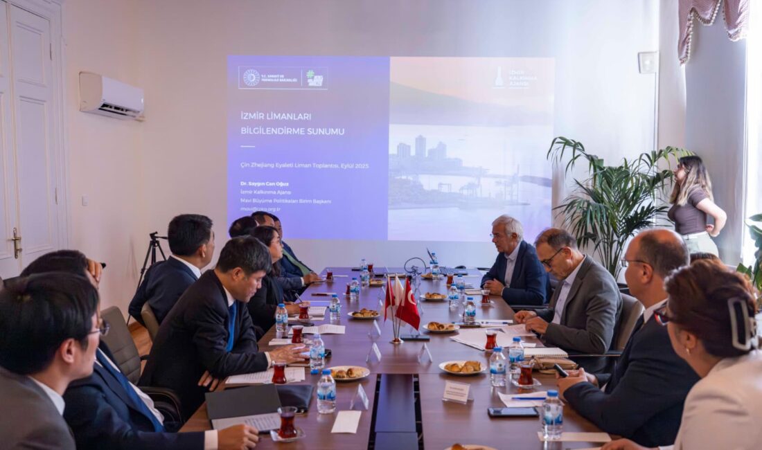 İzmir’den Çin’e Stratejik Hamle: Yeni Ortaklık Kapıları Açılıyor İzmir, Çin ile stratejik bir ortaklığa imza atıyor. Deniz ulaşımı